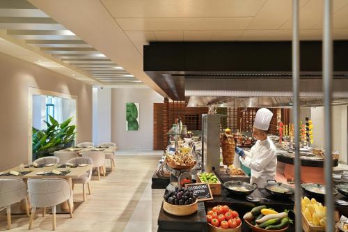 Facilities, Al Ain Rotana in Al Ain Facilities, Al Ain Rotana in Al Ain