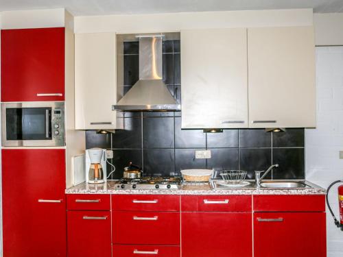 Holiday Home Bungalowpark Landsrade-1 in Gulpen Holiday Home Bungalowpark Landsrade-1 in Gulpen