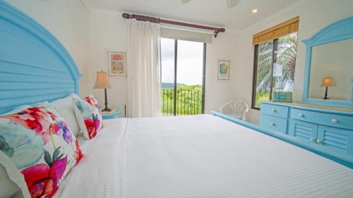 Bed, Bougainvillea 3103 Luxury Apartment - Reserva Conchal in Playa Conchal Bed, Bougainvillea 3103 Luxury Apartment - Reserva Conchal in Playa Conchal