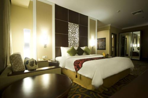 Emerald Garden Hotel in Medan Petisah Emerald Garden Hotel in Medan Petisah