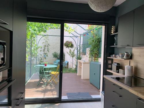 Agréable maison de ville clim/piscine/jardin (Agreable maison de ville clim/piscine/jardin) in นีเมอ Agréable maison de ville clim/piscine/jardin (Agreable maison de ville clim/piscine/jardin) in นีเมอ