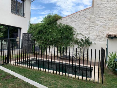 Agréable maison de ville clim/piscine/jardin (Agreable maison de ville clim/piscine/jardin) in นีเมอ Agréable maison de ville clim/piscine/jardin (Agreable maison de ville clim/piscine/jardin) in นีเมอ