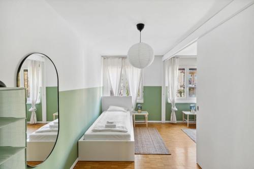 Cozy Apartments close to the center of Zurich FORCH in 7. Fluntern-Hottingen-Hirslanden-Witikon Cozy Apartments close to the center of Zurich FORCH in 7. Fluntern-Hottingen-Hirslanden-Witikon