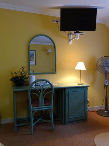 This photo about Hotel Le Relais de Pommard shared on HyHotel.com