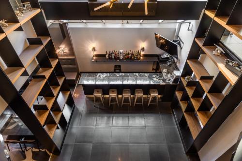 Empire Suites in Montreal (QC) Empire Suites in Montreal (QC)