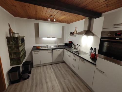 Kitchen, Michas Lahn Ferienwohnung in Scheidt Kitchen, Michas Lahn Ferienwohnung in Scheidt