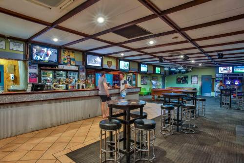 Bar/ Salón, Hotel Kununurra in Kununurra Bar/ Salón, Hotel Kununurra in Kununurra
