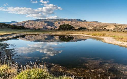 Mountain Ranch with Cabin and Private Beach, 750 acres of private paradise in Gypsum (CO) Mountain Ranch with Cabin and Private Beach, 750 acres of private paradise in Gypsum (CO)