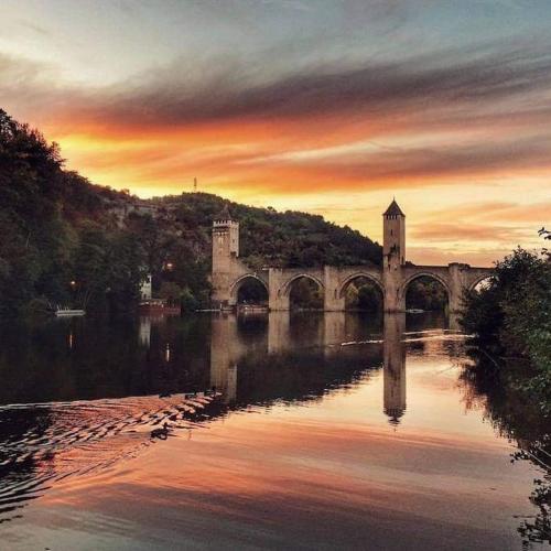 Chalet 5 personnes vallée du lot (Chalet 5 personnes vallee du lot) in Lalbenque Chalet 5 personnes vallée du lot (Chalet 5 personnes vallee du lot) in Lalbenque