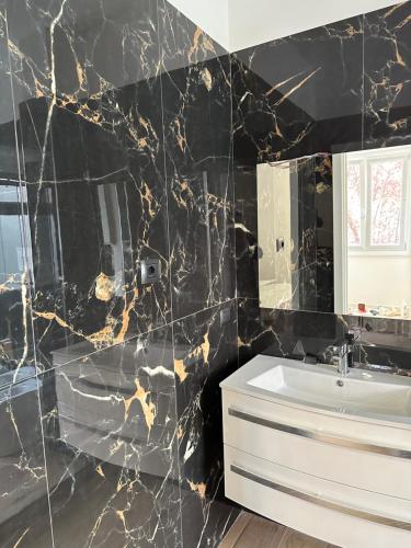 Phòng tắm, Dalmazia 33 in Salerno Phòng tắm, Dalmazia 33 in Salerno