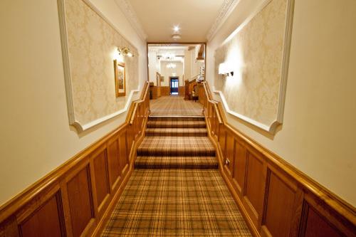 Vestíbulo, Duke Of Gordon Hotel in Kingussie Vestíbulo, Duke Of Gordon Hotel in Kingussie