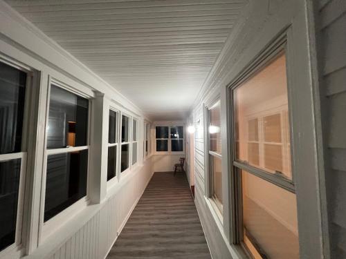 A new Renovated cozy three Bedrooms APT in Pawtucket (RI) A new Renovated cozy three Bedrooms APT in Pawtucket (RI)