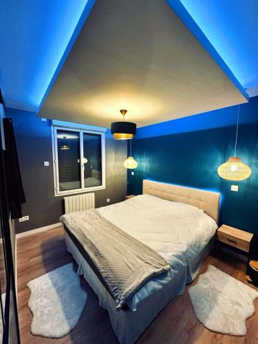 Guestroom, Jacuzzi & Sauna prive - F2 couple romantique in L'Isle-Adam Guestroom, Jacuzzi & Sauna prive - F2 couple romantique in L'Isle-Adam