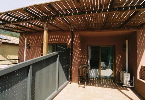 Balcó/terrassa, Hostal de l'Aigua in Sant Llorenc de la muga Balcó/terrassa, Hostal de l'Aigua in Sant Llorenc de la muga