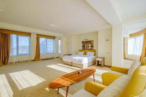 Castello Mare Hotel & Wellness Resort in Chakvi Castello Mare Hotel & Wellness Resort in Chakvi
