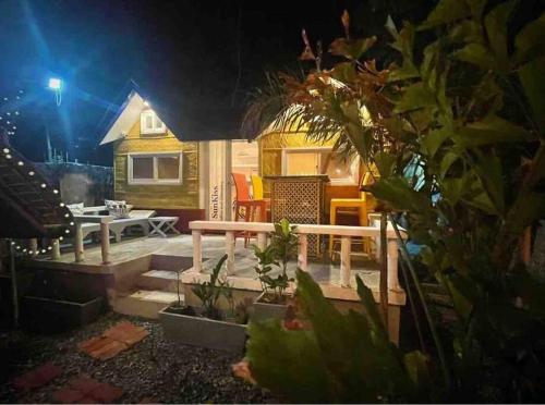 Beachfront Glamping with Mini Pool Exclusive Property in 林加延 Beachfront Glamping with Mini Pool Exclusive Property in 林加延