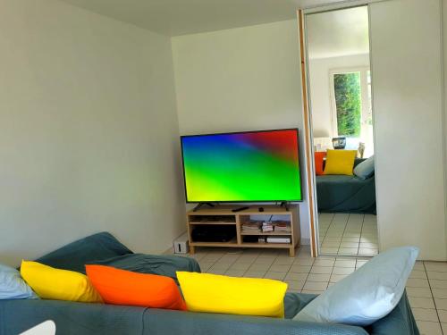 Guestroom, Residence du Lac-Disneyland Paris-TARIF FAMILIAL in Emerainville Guestroom, Residence du Lac-Disneyland Paris-TARIF FAMILIAL in Emerainville