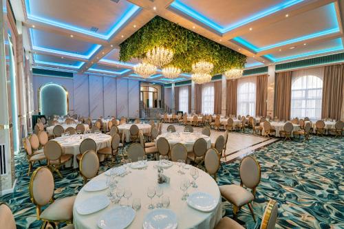 Sală de festivități, PRESTIGE PLAZA in Suceava Sală de festivități, PRESTIGE PLAZA in Suceava