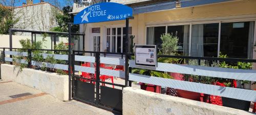 Hotel l'Etoile in Le Grau-du-Roi Hotel l'Etoile in Le Grau-du-Roi