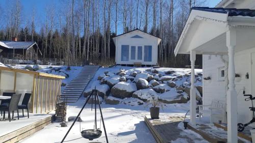 Loft-Sleeps5-Parking-Spa-LakeViews-PetFriendly in Finnerödja Loft-Sleeps5-Parking-Spa-LakeViews-PetFriendly in Finnerödja