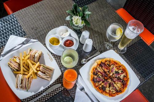 Food and beverages, Lidotel Valencia in El Vinedo Valencia Food and beverages, Lidotel Valencia in El Vinedo Valencia