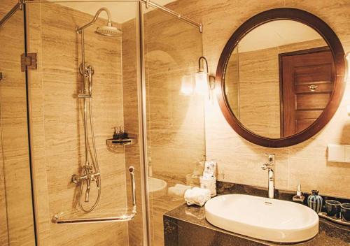 Bathroom, Paradise Soc Son Resort in Xuan Bang Bathroom, Paradise Soc Son Resort in Xuan Bang