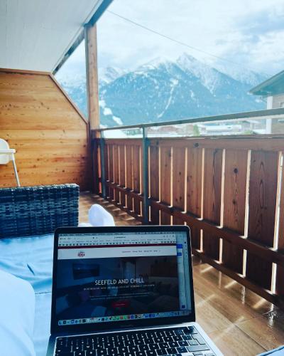 Terraza/balcón, Modernes Apartment Seefeld and Chill RELAX im Zentrum mit Netflix for free in Seefeld Terraza/balcón, Modernes Apartment Seefeld and Chill RELAX im Zentrum mit Netflix for free in Seefeld
