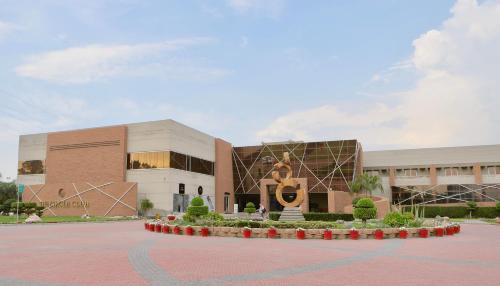 Exterior view, Circle Club Faisalabad in Faisalabad Exterior view, Circle Club Faisalabad in Faisalabad