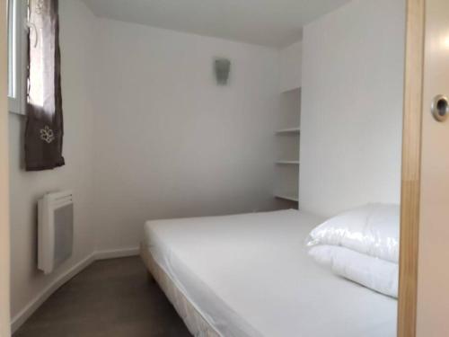 Appartement F2 proche Paris et aeroport d'Orly in Epinay-sur-Orge Appartement F2 proche Paris et aeroport d'Orly in Epinay-sur-Orge