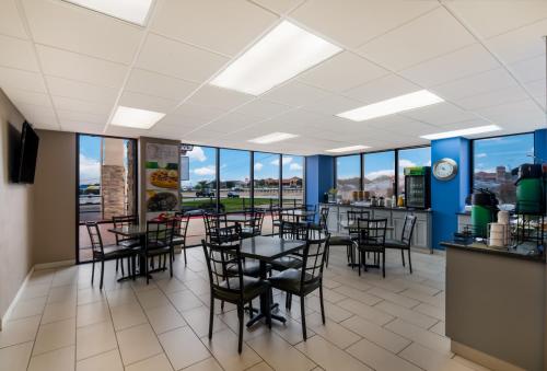 Eten en drinken, Quality Inn & Suites Round Rock - Austin North in Round Rock Eten en drinken, Quality Inn & Suites Round Rock - Austin North in Round Rock