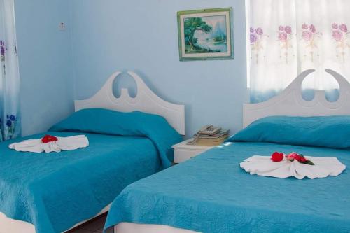 Guestroom, Stephanie's Apartments Ltd. in Gros Islet Guestroom, Stephanie's Apartments Ltd. in Gros Islet
