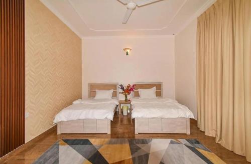 Luxury Private Pool Villa for families only in Madinat `Isa Luxury Private Pool Villa for families only in Madinat `Isa