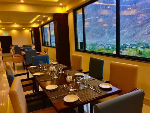 Ravintola, Avari Xpress Gilgit in Gilgit Ravintola, Avari Xpress Gilgit in Gilgit