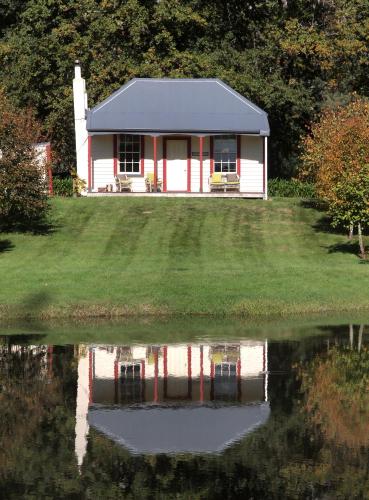 مدخل, India House & Ica Whare in Whareama, Nr Riversdale Beach in ماسترتون مدخل, India House & Ica Whare in Whareama, Nr Riversdale Beach in ماسترتون