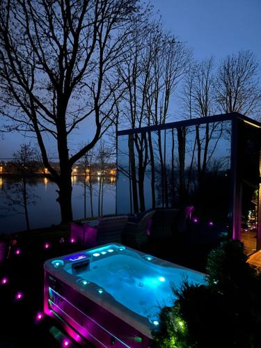 周邊環境, 7Mirrors in 新葉爾加華 周邊環境, 7Mirrors in 新葉爾加華