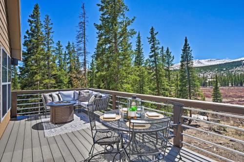 Nomad Haus with Mtn Views and Deck - 25 Mi to Breck! in Alma (CO) Nomad Haus with Mtn Views and Deck - 25 Mi to Breck! in Alma (CO)