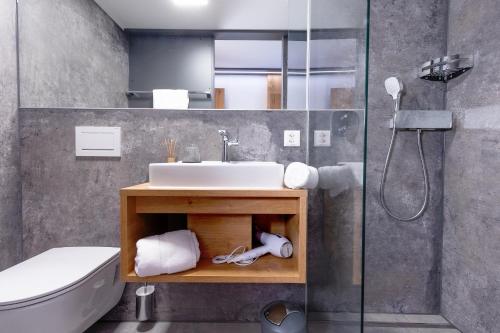 Μπάνιο, Landhaus Boutique Motel - contactless check-in in Νεντελν Μπάνιο, Landhaus Boutique Motel - contactless check-in in Νεντελν