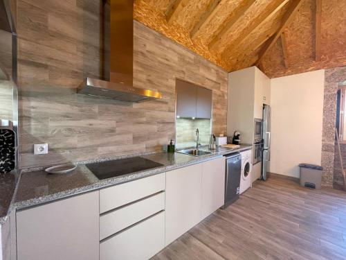 Casa Botica - Gerês Country House (Casa Botica - Geres Country House) in วีลาร์ Casa Botica - Gerês Country House (Casa Botica - Geres Country House) in วีลาร์