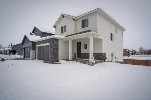 Family-Friendly Townhome about 2 Mi to Windsor Lake! in 溫莎 (CO) Family-Friendly Townhome about 2 Mi to Windsor Lake! in 溫莎 (CO)