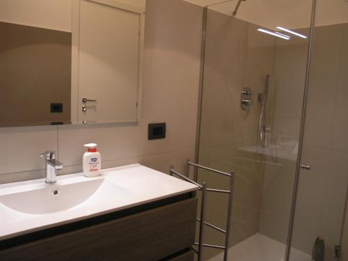Bathroom, Chez-Antoinette in Andria Bathroom, Chez-Antoinette in Andria