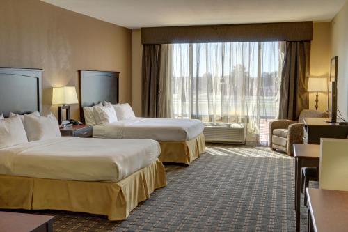Holiday Inn Express Hotel & Suites Texarkana East By IHG in 博柔 (AR) Holiday Inn Express Hotel & Suites Texarkana East By IHG in 博柔 (AR)