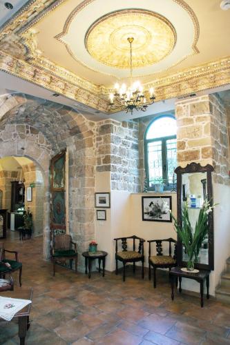 נוף חוץ, מלון עכוטל (Akkotel Hotel) in עכו נוף חוץ, מלון עכוטל (Akkotel Hotel) in עכו