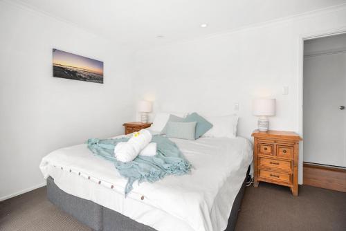Oceanfront Sandy Beach Couples Getaway in Sandy Beach Oceanfront Sandy Beach Couples Getaway in Sandy Beach