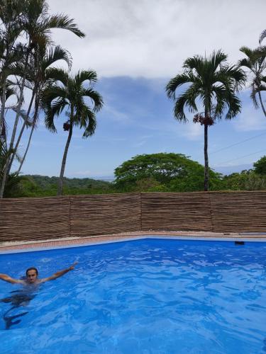 泳池, Finca Colibri Ecolodges en Pleine Nature ferry Playa Najanjo Costa Rica in 大蒙塔納 泳池, Finca Colibri Ecolodges en Pleine Nature ferry Playa Najanjo Costa Rica in 大蒙塔納