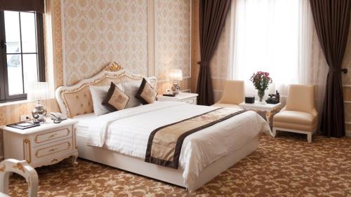 แกรนด์ โฮเต็ล (Grand Hotel) in โฮ บินห์ แกรนด์ โฮเต็ล (Grand Hotel) in โฮ บินห์