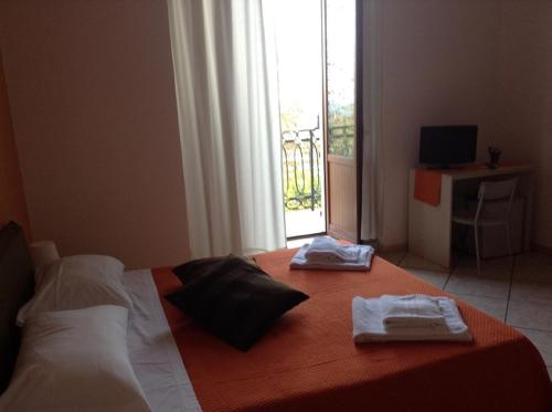 This photo about B&B Platamone shared on HyHotel.com