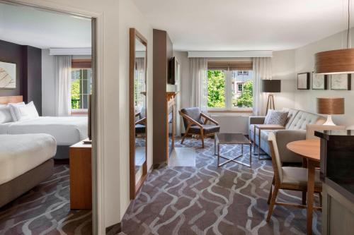 Residence Inn by Marriott Mont Tremblant Manoir Labelle in Mont-Tremblant (QC) Residence Inn by Marriott Mont Tremblant Manoir Labelle in Mont-Tremblant (QC)