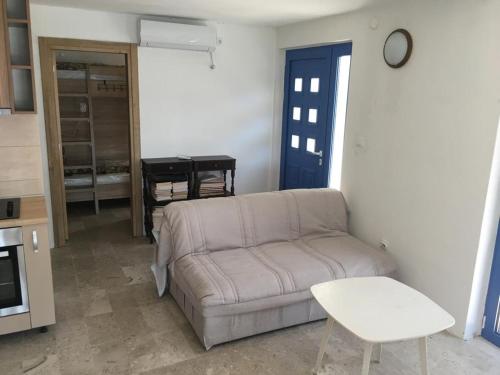 Lovely studio apartment on Montenegro Beach Side in Katun Rezevici Lovely studio apartment on Montenegro Beach Side in Katun Rezevici