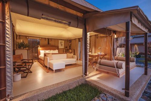 Balcony/terrace, Aladdin Luxury Camp Phuket in Pa klok Balcony/terrace, Aladdin Luxury Camp Phuket in Pa klok