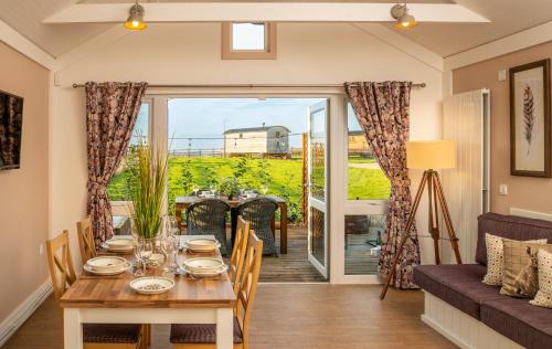 Létesítmények, Montana Log Cabin - Ockeridge Rural Retreats in Wichenford Létesítmények, Montana Log Cabin - Ockeridge Rural Retreats in Wichenford